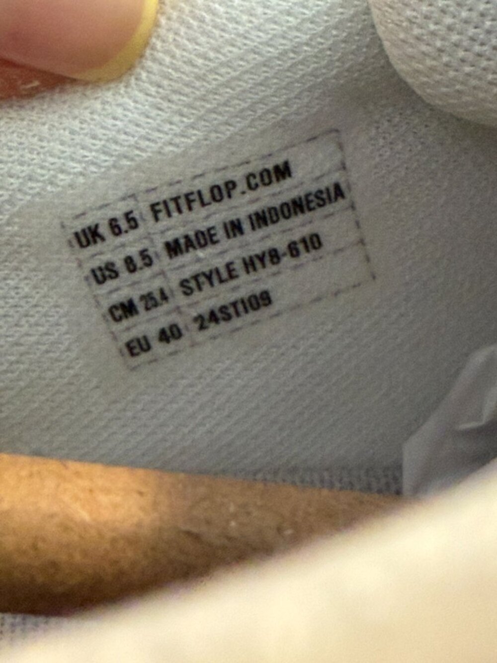 Fitflop Rally White and Silver Crystal Back Tab Leather Sneaker Size 8.5 NIB - Picture 10 of 12